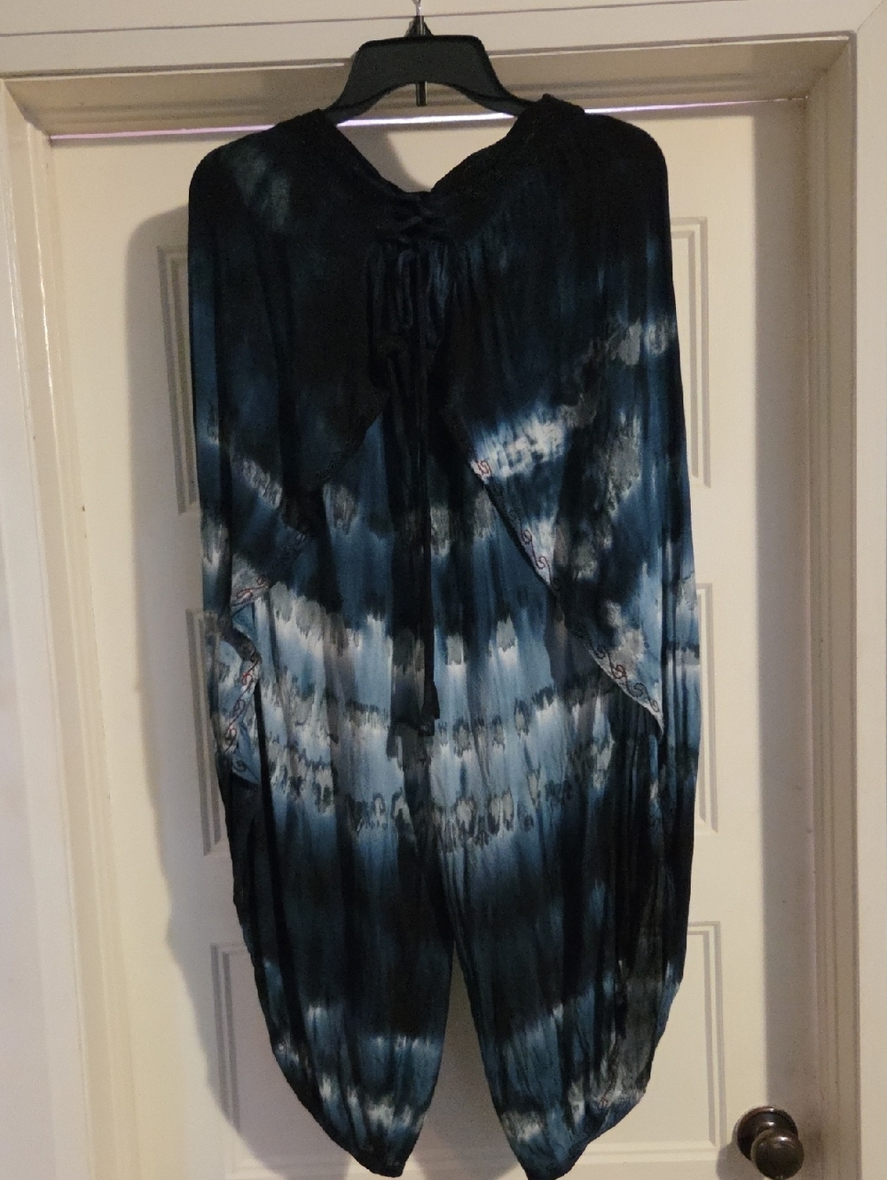 Tie-Dye Capris Pants in Navy and Black